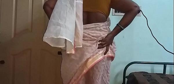  Hot Mallu Aunty Nude Selfie And Fingering For father in law